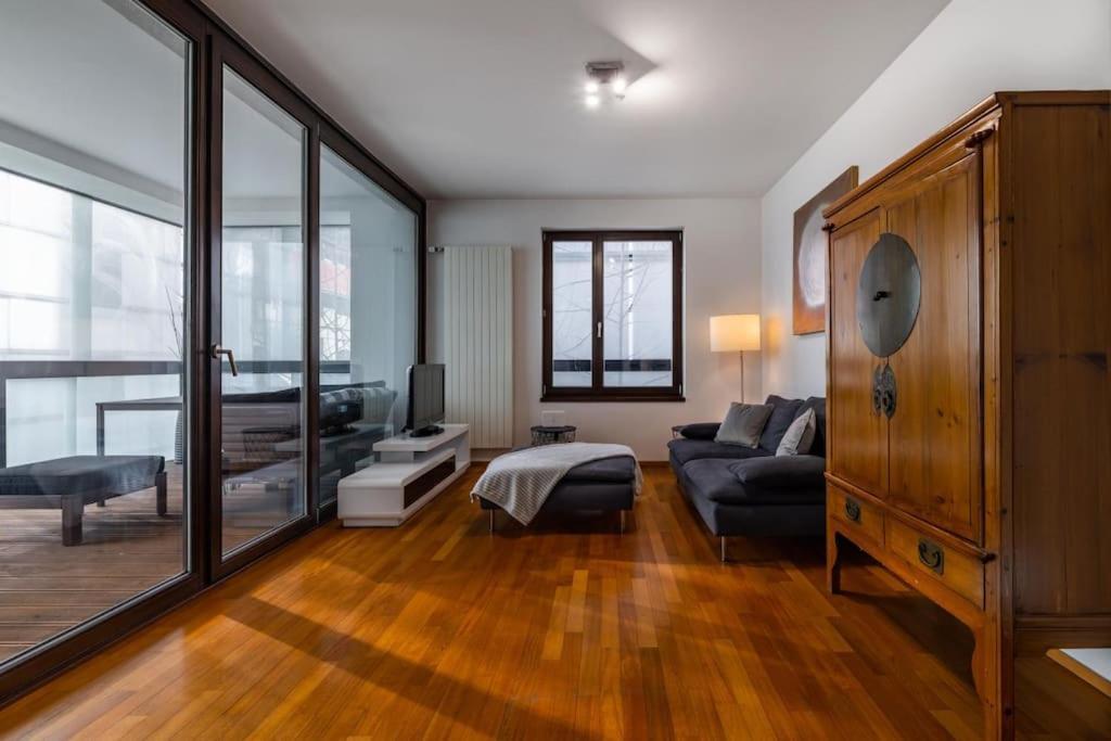 Modern Spacious Flat With A Terrace And A Parking Apartament